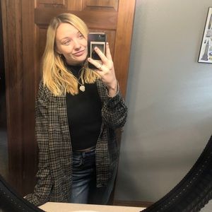 Meet your Posher, Megan